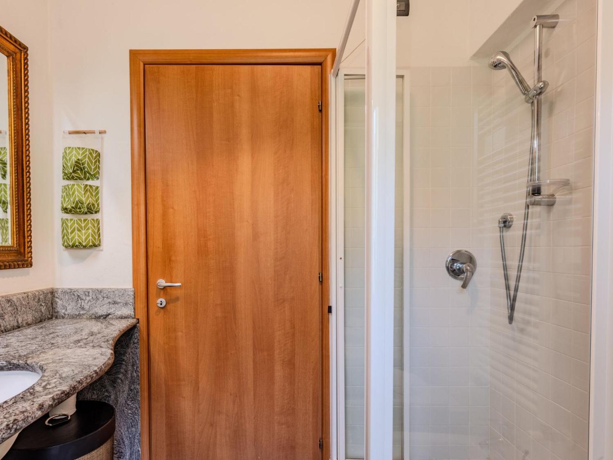 Apartment Bruna By Interhome Gera Lario Zewnętrze zdjęcie
